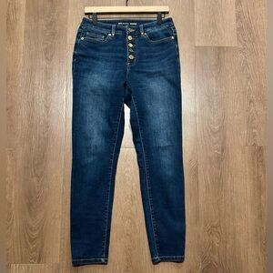 Michael Kors Jeans Dark Denim Wash Skinny High Rise Gold Button Fly Selma
Size 6